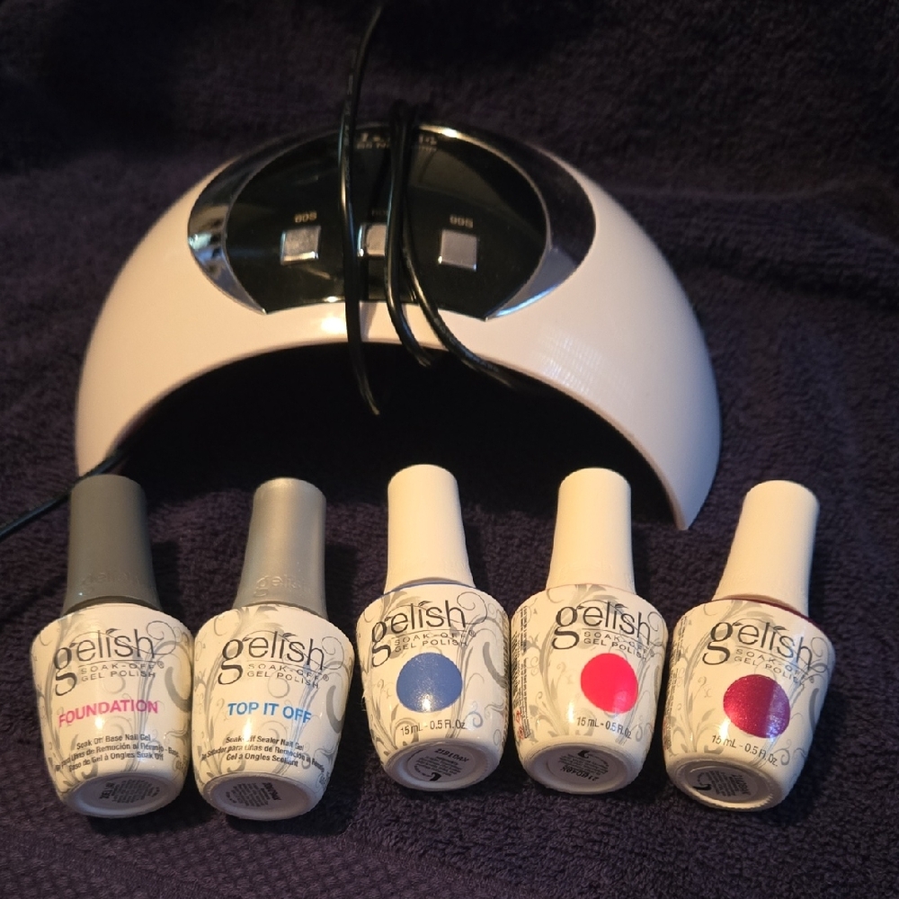 Gelish Nail Polish Set with LED Lamp